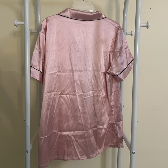 Womens Silk Satin Pajamas - Picture 5 of 7